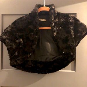 Eliza J Black Faux Fur Shrug